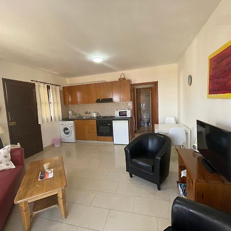 Sea View Apartments Pissoúri Extérieur photo